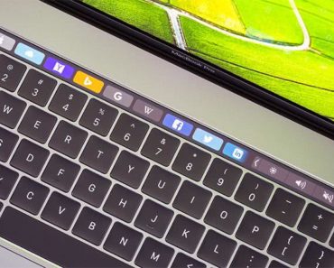 MacBook Pro: How To Add Clock To Touch Bar